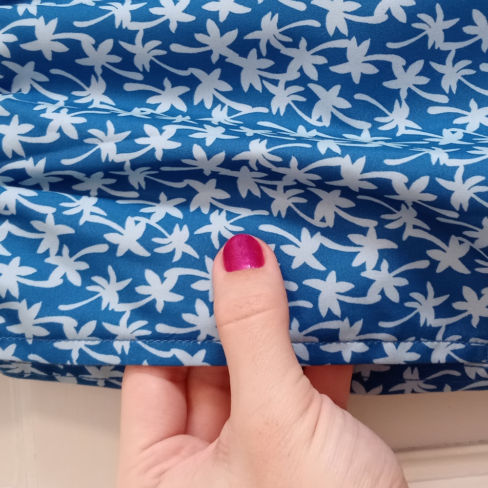 🌊Lands' End🌊 - Blue/White Palm Tree Swim Trunk - Picture 5 of 16